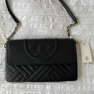 TORY BURCH Alexa Clutch